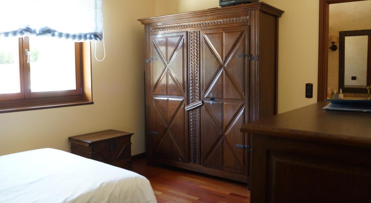 Hotel Batan Vilalba Buitenkant foto