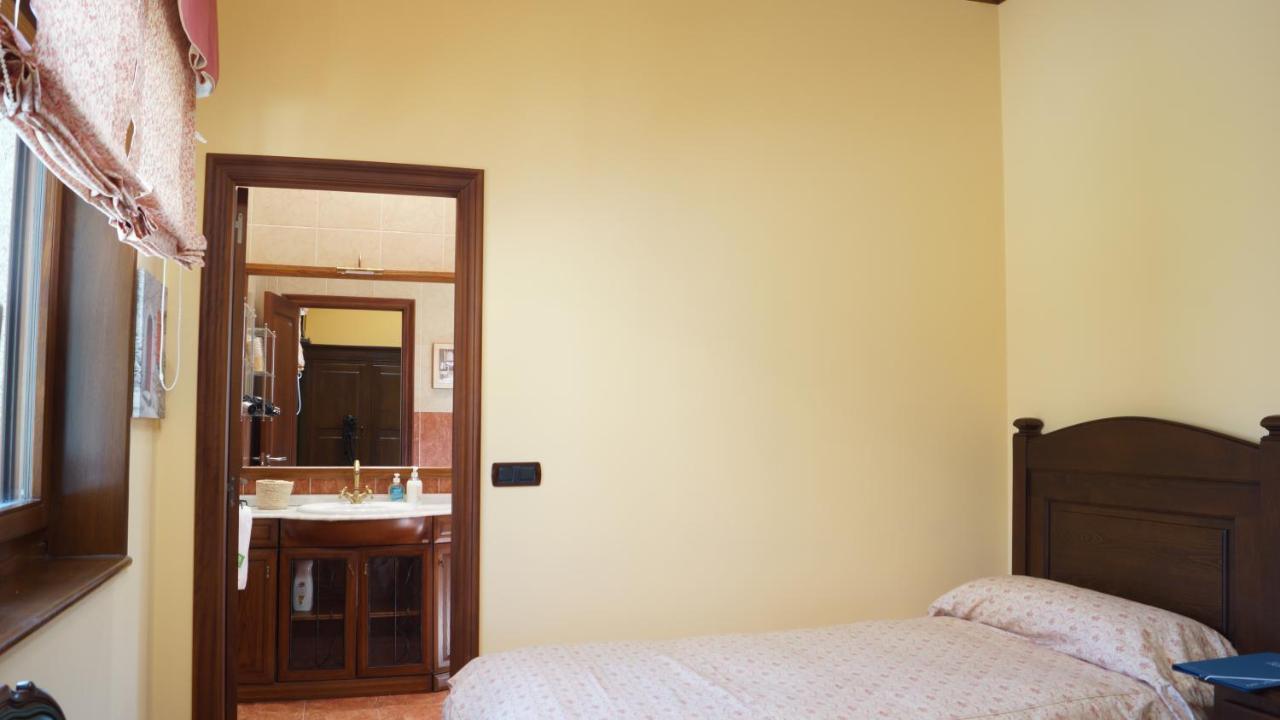 Hotel Batan Vilalba Buitenkant foto